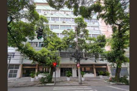 Apartamento para alugar com 91m², 2 quartos e 1 vagaFachada e portaria