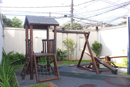 Apartamento para alugar com 42m², 1 quarto e sem vagaPlayground