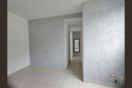 Sala de apartamento para alugar com 3 quartos, 58m² em Vargem Pequena, Rio de Janeiro