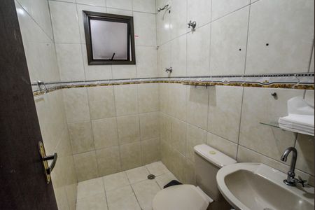 Casa à venda com 80m², 3 quartos e sem vagaBanheiro Corredor