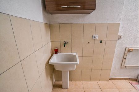 Casa à venda com 80m², 3 quartos e sem vagaÁrea de Serviço