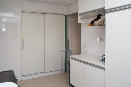 Área de serviço de apartamento à venda com 3 quartos, 215m² em Jardim Avelino, São Paulo