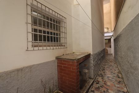 Casa para alugar com 126m², 2 quartos e 2 vagasCorredor externo