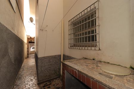 Casa para alugar com 126m², 2 quartos e 2 vagasCorredor externo