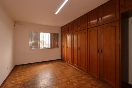 Casa para alugar com 126m², 2 quartos e 2 vagasQuarto 2