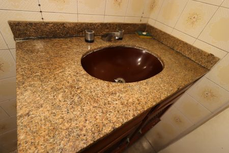 Casa para alugar com 126m², 2 quartos e 2 vagasBanheiro Social