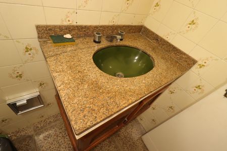 Casa para alugar com 126m², 2 quartos e 2 vagasBanheiro Social 2