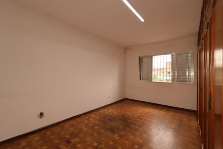 Casa para alugar com 126m², 2 quartos e 2 vagasQuarto 2