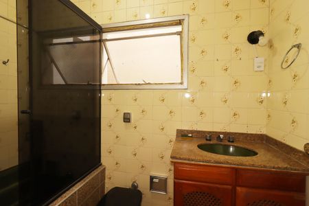 Casa para alugar com 126m², 2 quartos e 2 vagasBanheiro Social 2