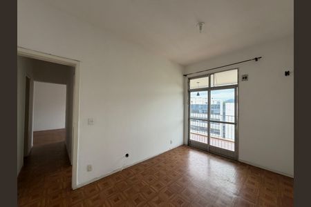 Apartamento à venda com 98m², 2 quartos e 1 vagaSuíte