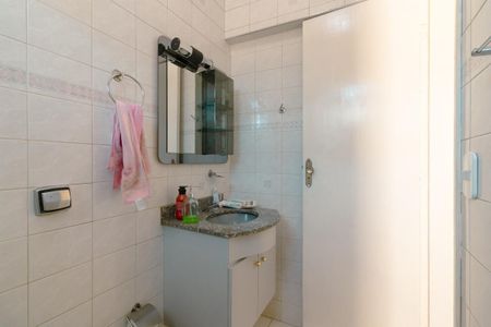 Casa à venda com 250m², 3 quartos e 4 vagasBanheiro da Suíte