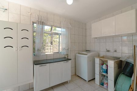 Casa à venda com 250m², 3 quartos e 4 vagasÁrea de Serviço