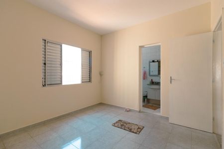 Casa à venda com 250m², 3 quartos e 4 vagasSuíte