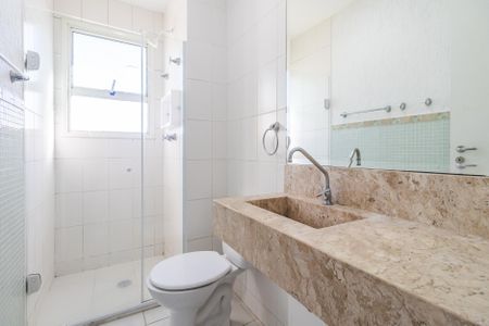 Apartamento para alugar com 2 quartos, 178m² em Jardim Tupanci, Barueri