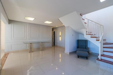 Apartamento à venda com 178m², 2 quartos e 2 vagas