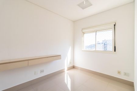 Apartamento à venda com 178m², 2 quartos e 2 vagas