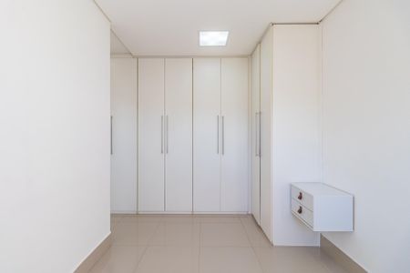 Apartamento à venda com 178m², 2 quartos e 2 vagas