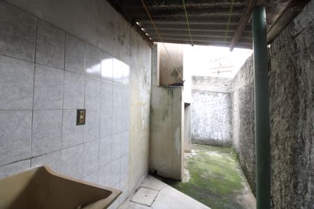 Casa para alugar com 70m², 1 quarto e sem vagaÁrea de Serviço