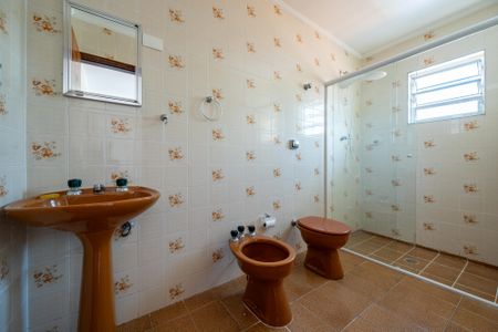 Banheiro da Suíte de casa para alugar com 1 quarto, 40m² em Jardim Prudência, São Paulo