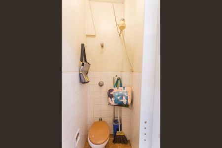 Apartamento à venda com 80m², 2 quartos e sem vagaBanheiro de serviço