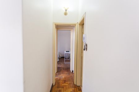 Corredor de apartamento para alugar com 2 quartos, 80m² em São Lucas, Belo Horizonte