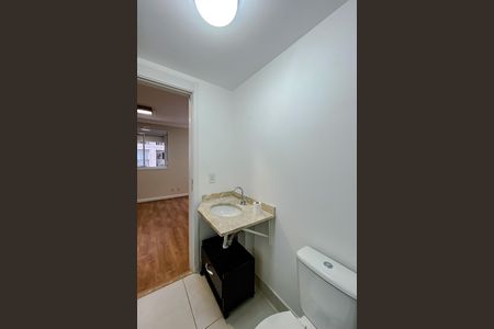 Apartamento para alugar com 68m², 2 quartos e 1 vaga Apartamento para alugar com 68m², 2 quartos e 1 vagaBanheiro social