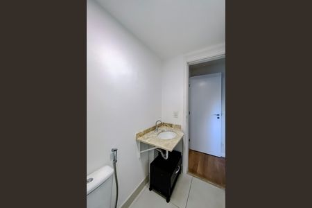 Apartamento para alugar com 68m², 2 quartos e 1 vaga Apartamento para alugar com 68m², 2 quartos e 1 vagaBanheiro da Suíte