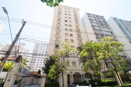 Apartamento para alugar com 98m², 2 quartos e 1 vaga Apartamento para alugar com 98m², 2 quartos e 1 vagaFachada