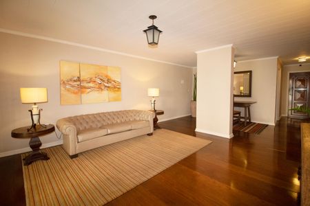 Apartamento para alugar com 98m², 2 quartos e 1 vaga Apartamento para alugar com 98m², 2 quartos e 1 vagaHall social