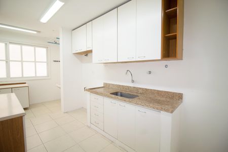 Apartamento para alugar com 98m², 2 quartos e 1 vaga Apartamento para alugar com 98m², 2 quartos e 1 vagaCozinha