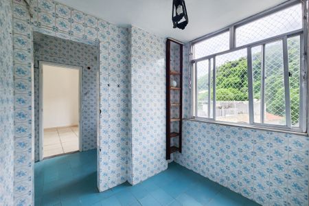 Apartamento para alugar com 108m², 3 quartos e sem vagaCozinha 