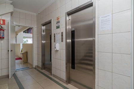 Área comum - Elevadores de kitnet/studio à venda com 1 quarto, 28m² em Bela Vista, São Paulo