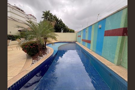 Apartamento para alugar com 93m², 2 quartos e 1 vagaÁrea comum - piscina