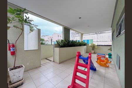 Apartamento para alugar com 93m², 2 quartos e 1 vagaÁrea comum - playground