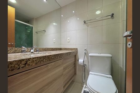 Apartamento para alugar com 93m², 2 quartos e 1 vagaBanheiro social