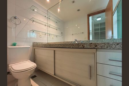 Apartamento para alugar com 93m², 2 quartos e 1 vagaSuíte - banheiro
