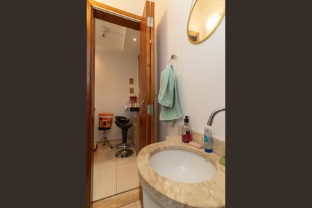 Casa de condomínio para alugar com 60m², 2 quartos e 2 vagasLavabo