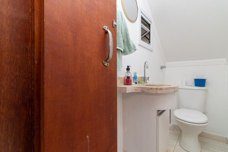 Casa de condomínio para alugar com 60m², 2 quartos e 2 vagasLavabo