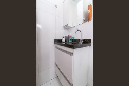 Casa de condomínio para alugar com 60m², 2 quartos e 2 vagasBanheiro da Suíte 1