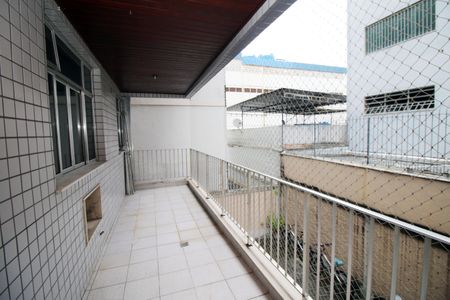 Varanda de apartamento à venda com 3 quartos, 130m² em Braz de Pina, Rio de Janeiro