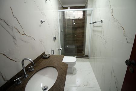 Apartamento à venda com 130m², 3 quartos e 1 vagaBanheiro da Suíte