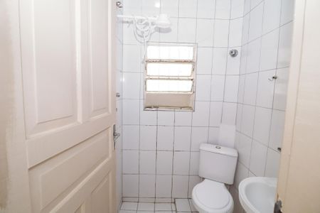 Casa para alugar com 40m², 1 quarto e sem vaga Casa para alugar com 40m², 1 quarto e sem vagaBanheiro