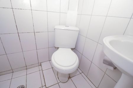 Banheiro de casa para alugar com 1 quarto, 40m² em Vila Dom Pedro Ii, São Paulo