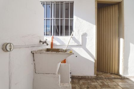 Casa para alugar com 40m², 1 quarto e sem vaga Casa para alugar com 40m², 1 quarto e sem vagaÁrea de Serviço