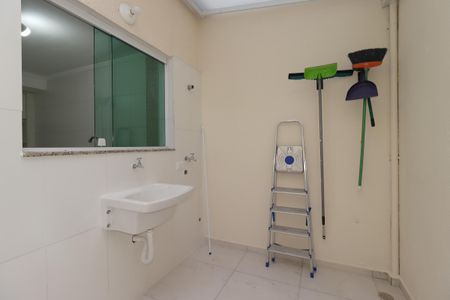 Casa para alugar com 118m², 3 quartos e 2 vagasÁrea de Serviço