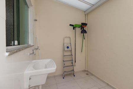 Casa para alugar com 118m², 3 quartos e 2 vagasÁrea de Serviço