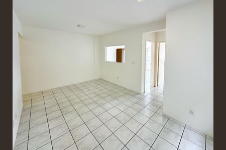 Apartamento para alugar com 2 quartos, 65m² em Barreiros, São José