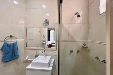 Apartamento para alugar com 34m², 1 quarto e sem vagaBanheiro da Suíte