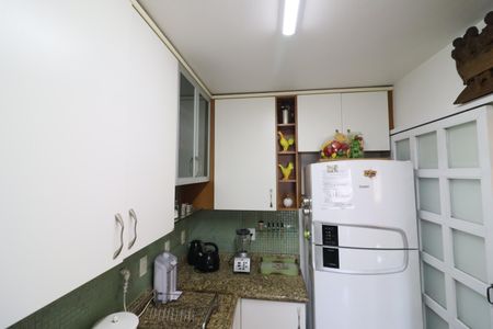 Apartamento para alugar com 70m², 2 quartos e 1 vagaCozinha 