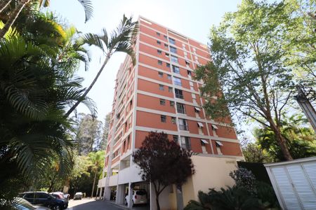Apartamento para alugar com 70m², 2 quartos e 1 vagaFachada